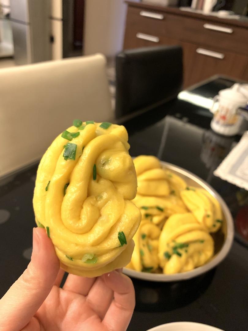 葱油花卷 Steamed Roll