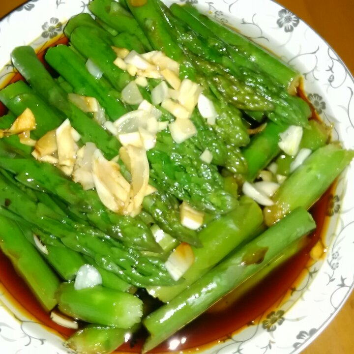 鲜味油淋芦笋