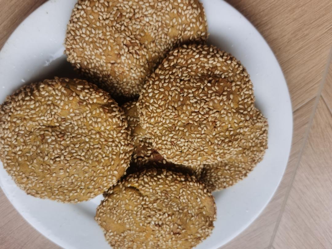 免油炸！秋日小甜品👉糯叽叽的南瓜芝麻球！