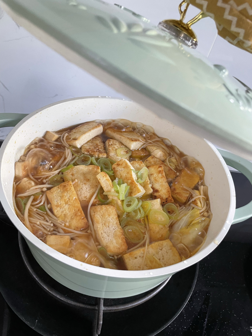 豆腐粉丝金针菇白菜煲
