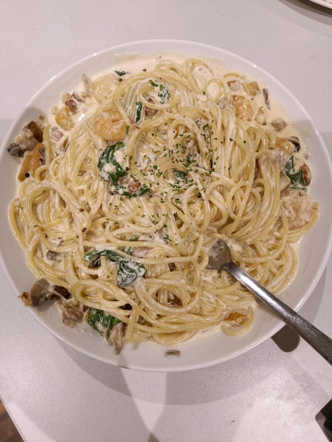 奶油蘑菇培根意大利面