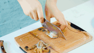姜葱梭子蟹的做法 步骤5