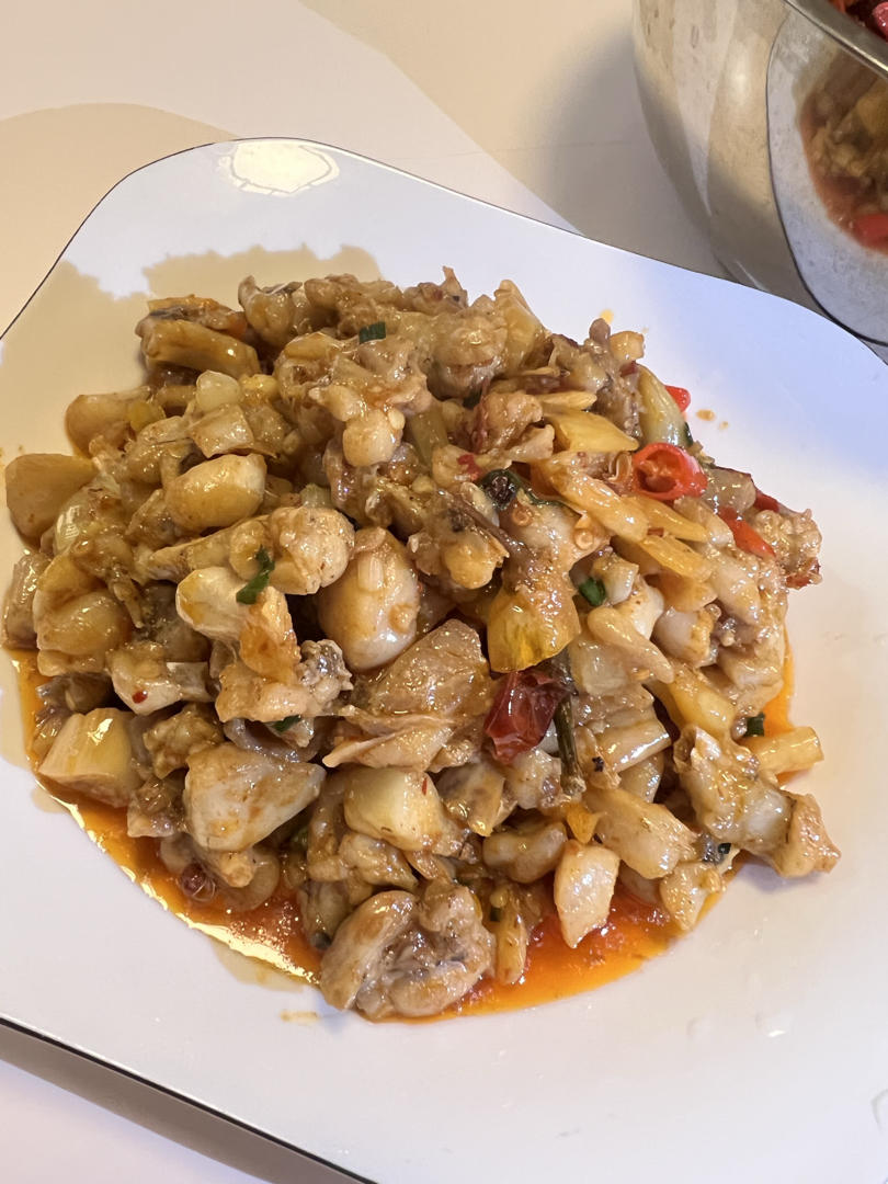 厨师长教你：“泡椒牛蛙”的家常做法，色香味俱全，赶紧收藏