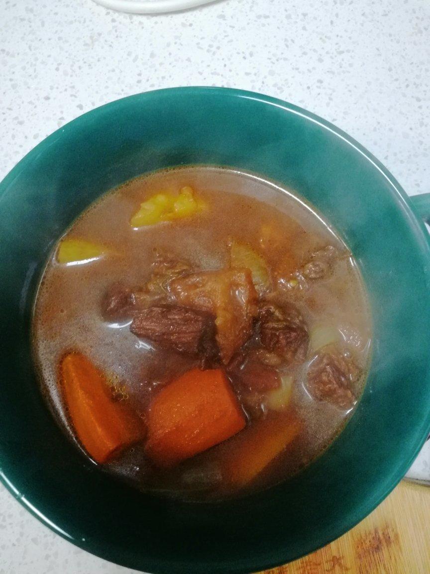 番茄土豆炖牛腩