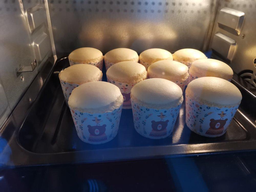 不塌陷不开裂的戚风(杯子、6寸）蛋糕