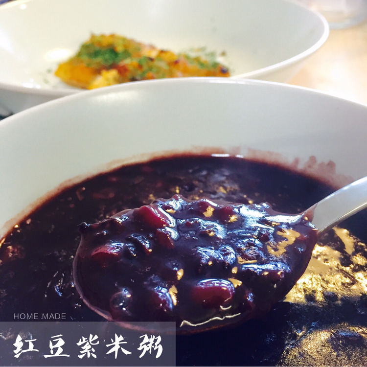 红豆黑米美颜粥