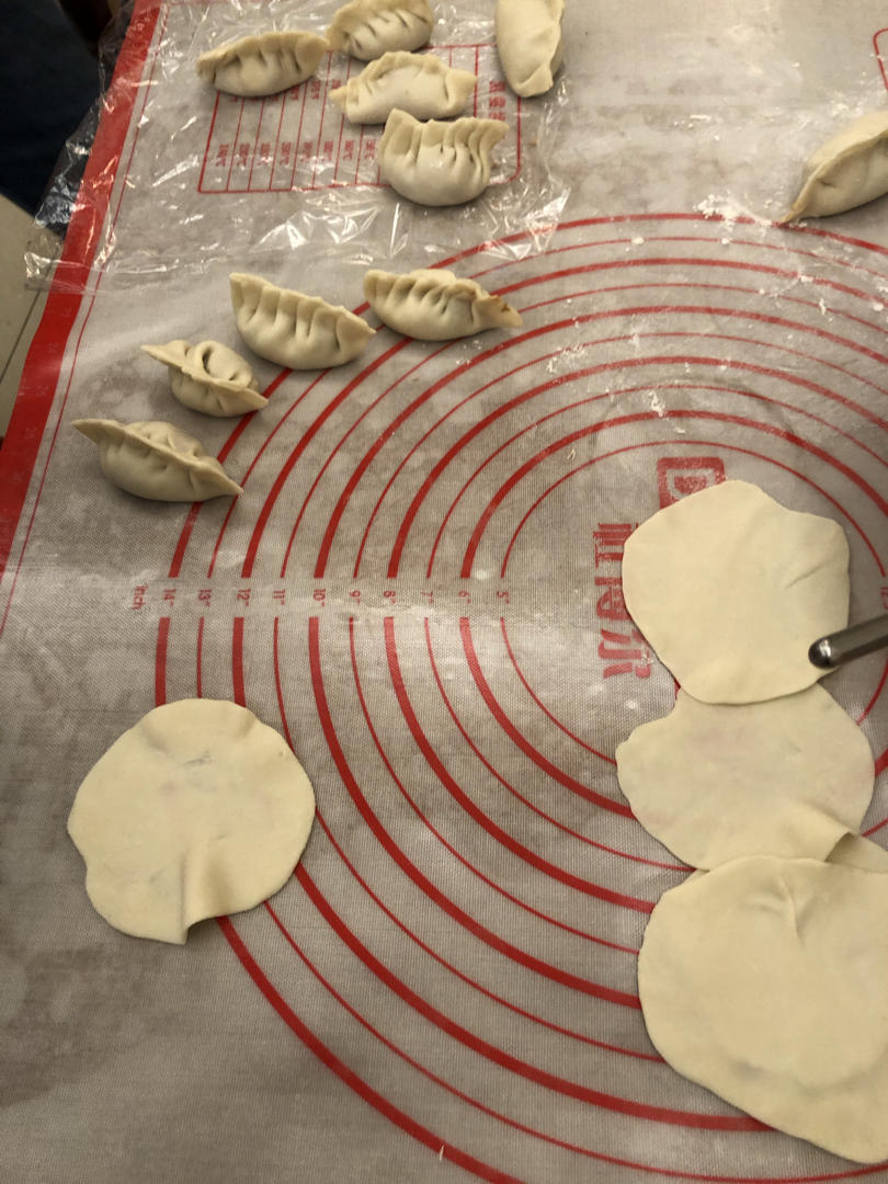 手工揉面三分钟，又韧又薄又好包的饺子皮