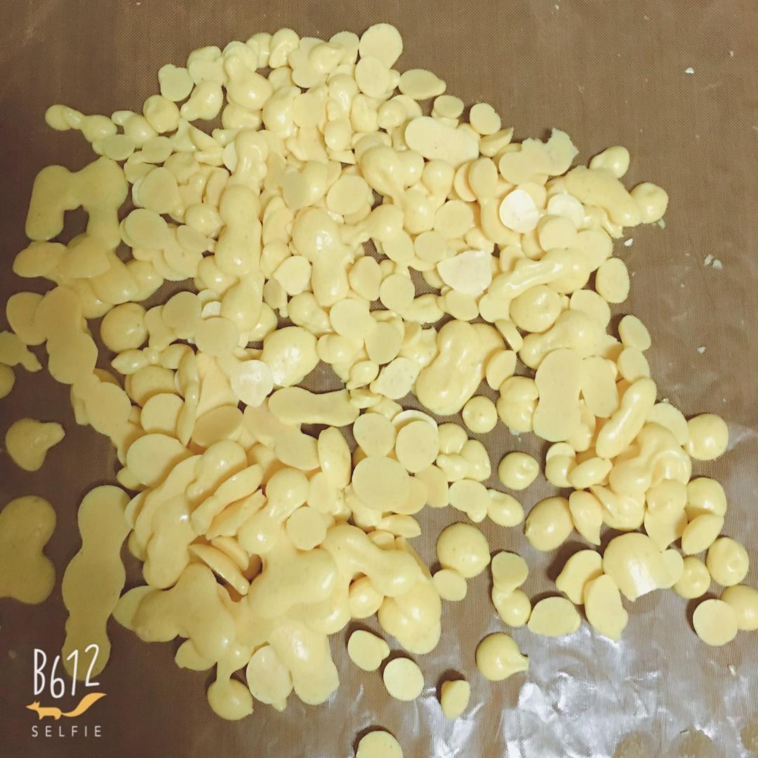 入口即化的无添加蛋黄溶豆