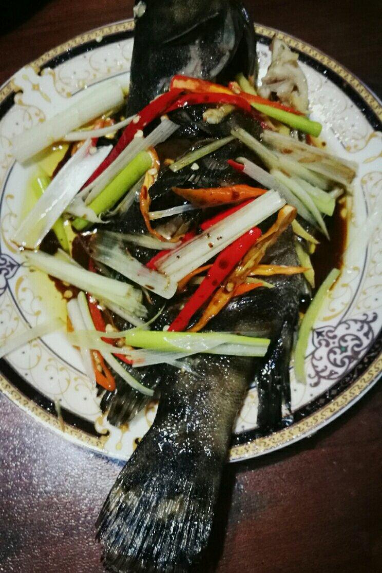 广式清蒸鱼（石斑鱼）家常做法，酒店味道