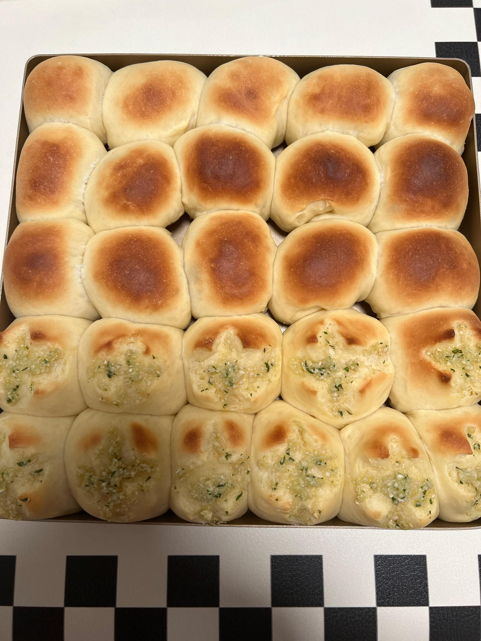 考验自制力的小餐包---黄油蒜香小餐包