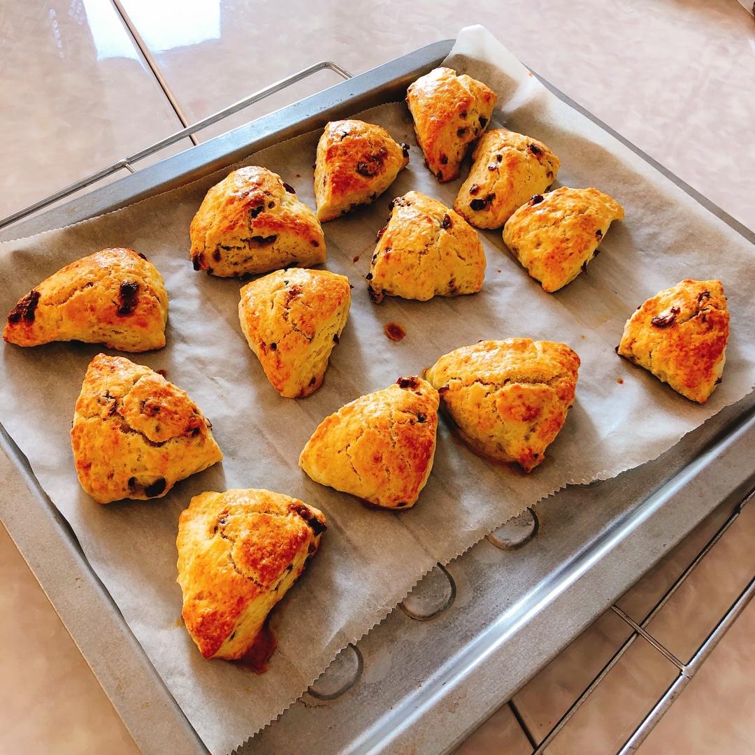 莳萝酸奶油司康Dill Sour Cream Scone