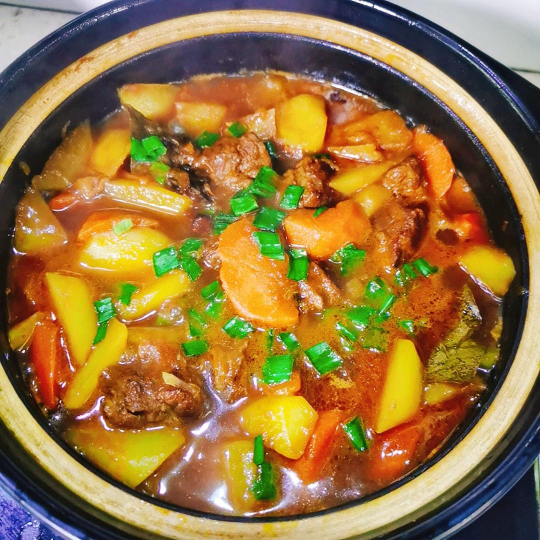 番茄土豆炖牛腩