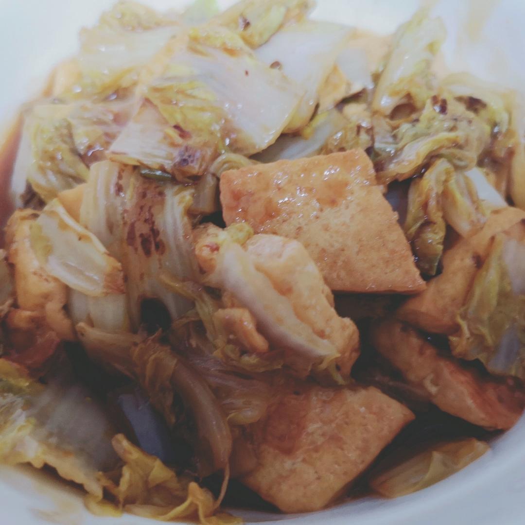 暖乎乎的娃娃菜烧豆腐，最适合转凉的天暖胃
