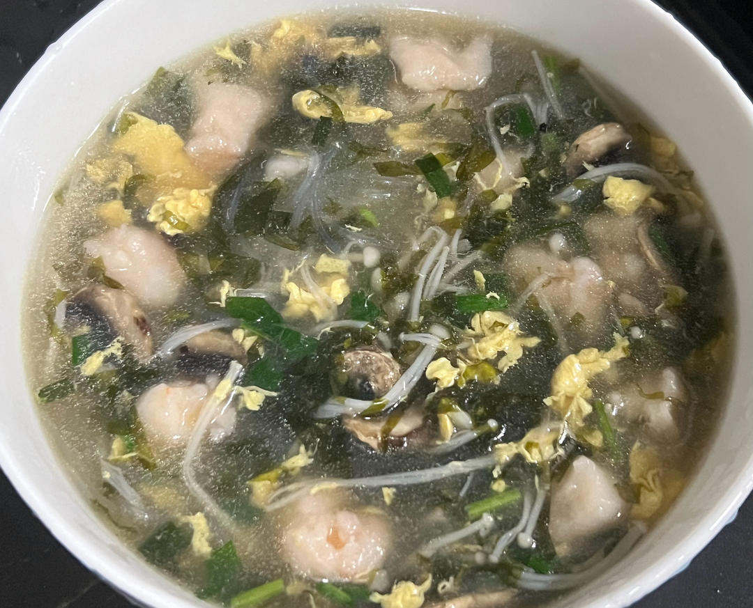 低卡鲜美的紫菜虾滑汤！好喝不胖减脂餐