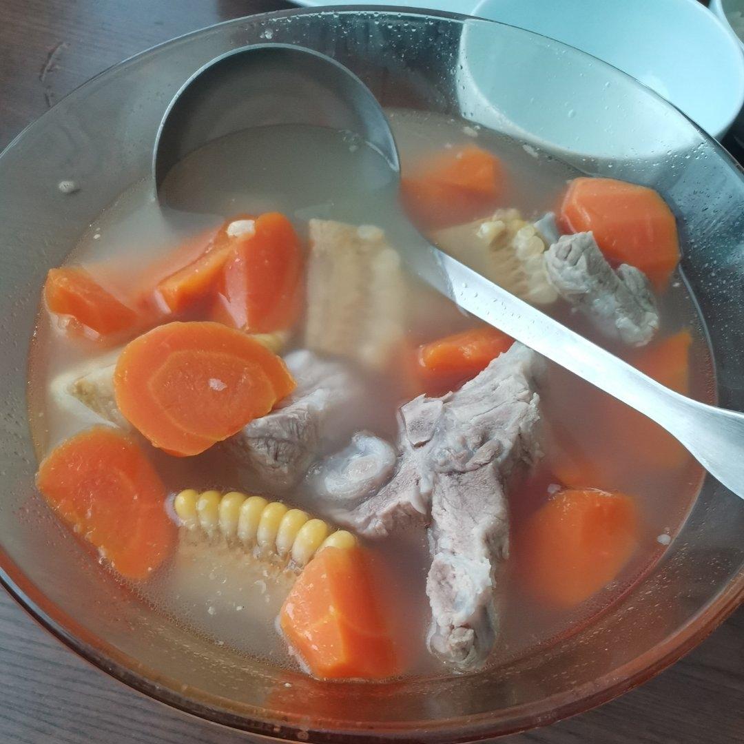 玉米排骨汤
