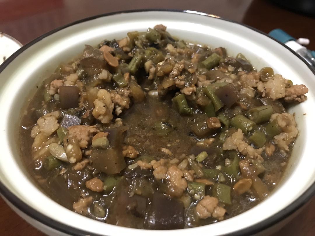 好吃起来我自己都害怕的豆角茄子打卤面