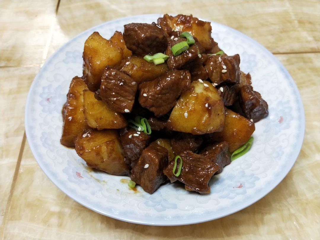 土豆炖牛肉