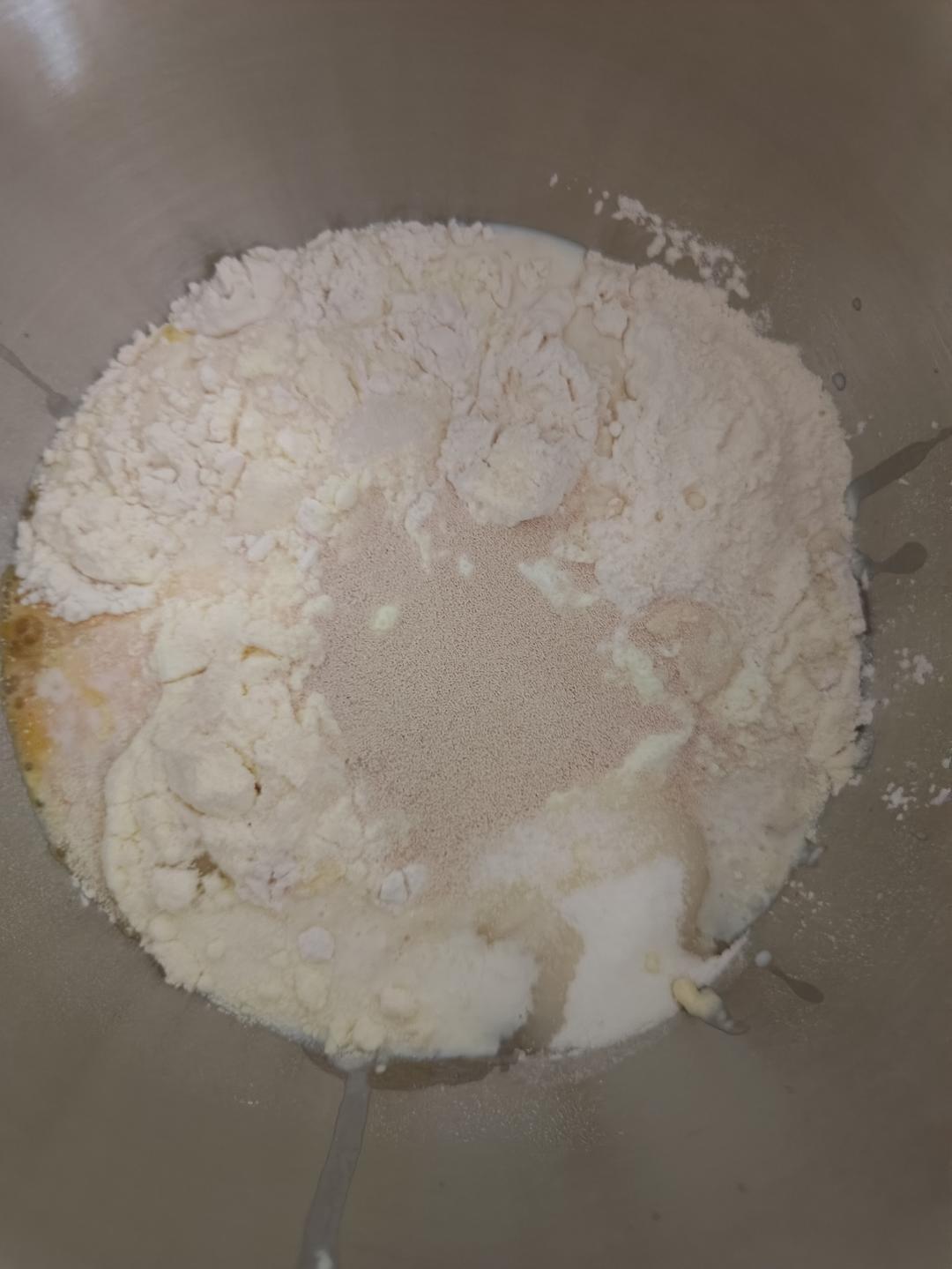 纯奶手撕吐司的做法 步骤1