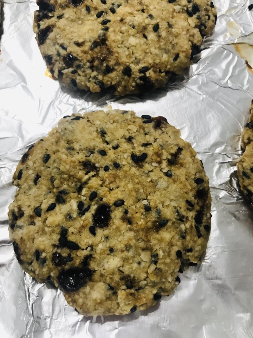 素食:有机燕麦芝麻大饼干