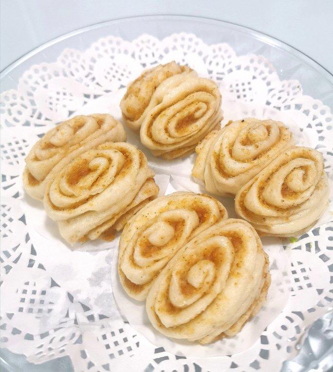 花生芝麻盐花卷