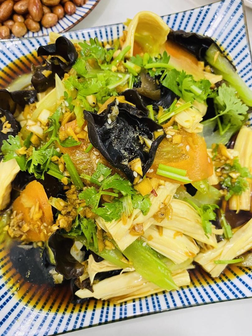 98545做的开胃爽口的凉拌腐竹木耳黄瓜丝简单快手菜夏日凉菜