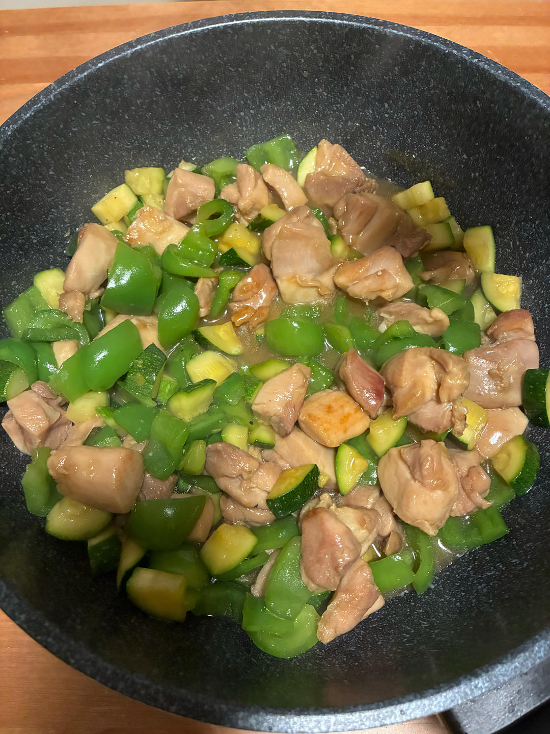 蚝汁鸡肉葫芦丁