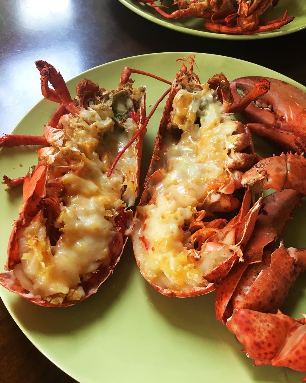 蒜蓉芝士焗波士顿龙虾