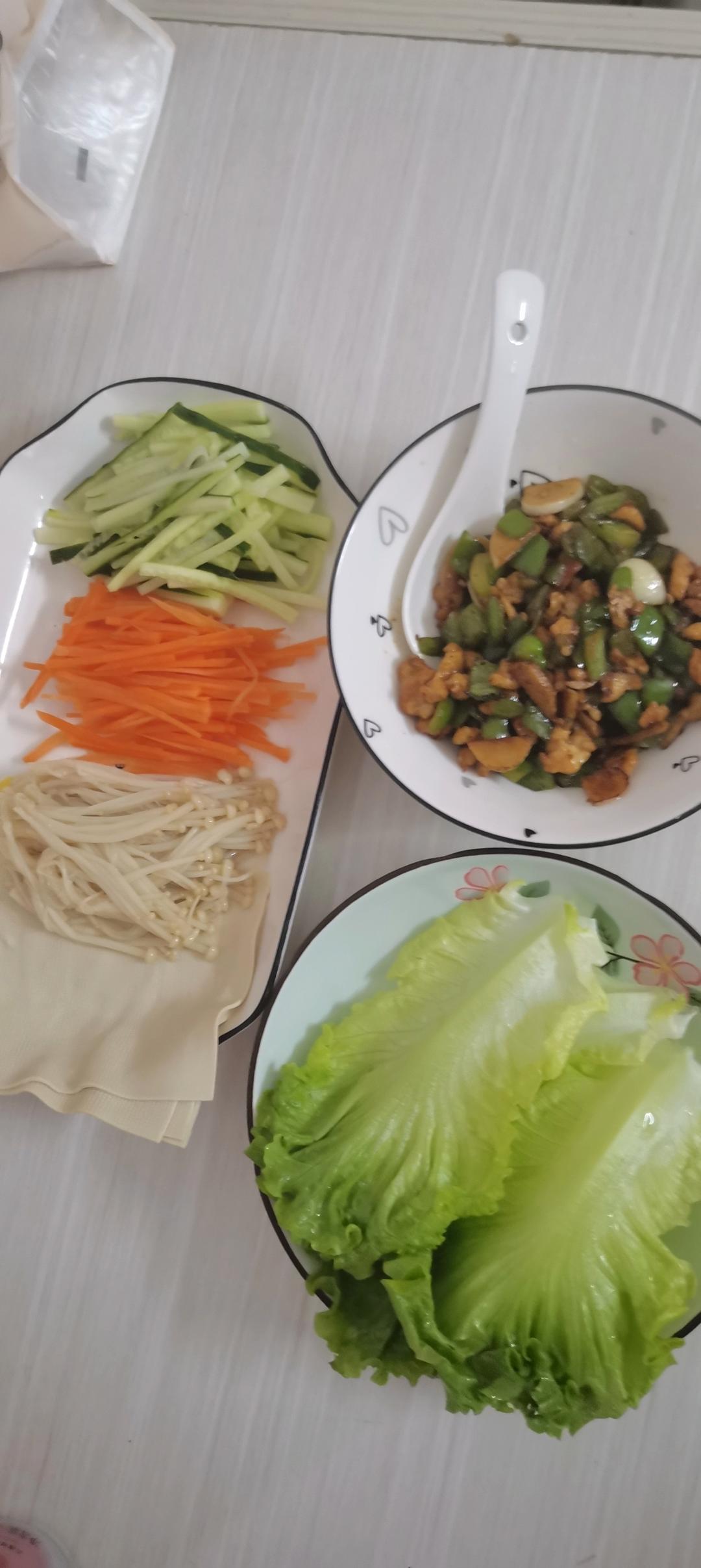 吃再多也不会胖的晚餐 低脂低卡系列 “鸡蛋酱生菜包”