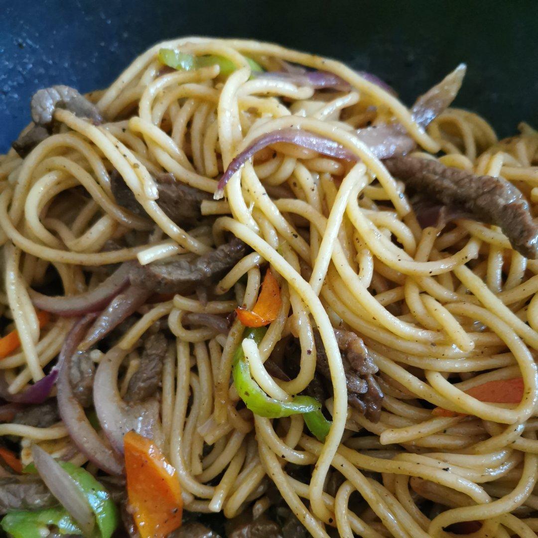 黑椒牛柳意面