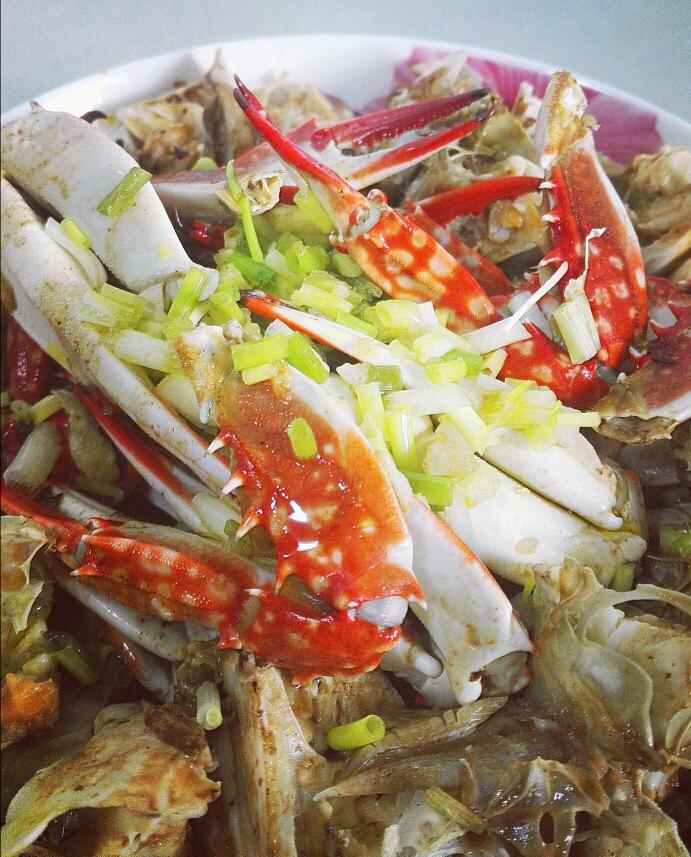 简单的蒸菜：葱油梭子蟹的做法