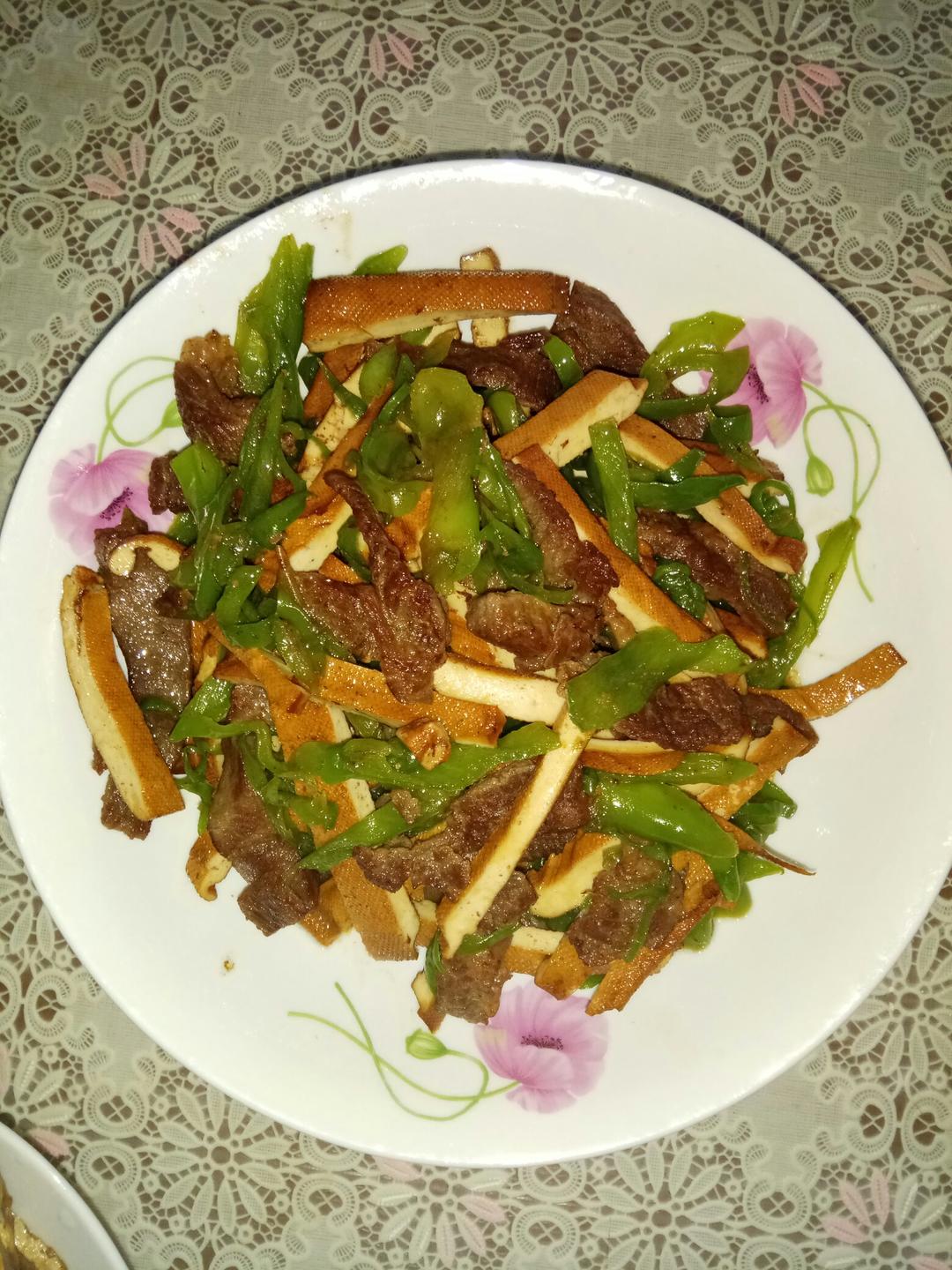 青椒牛肉炒豆干