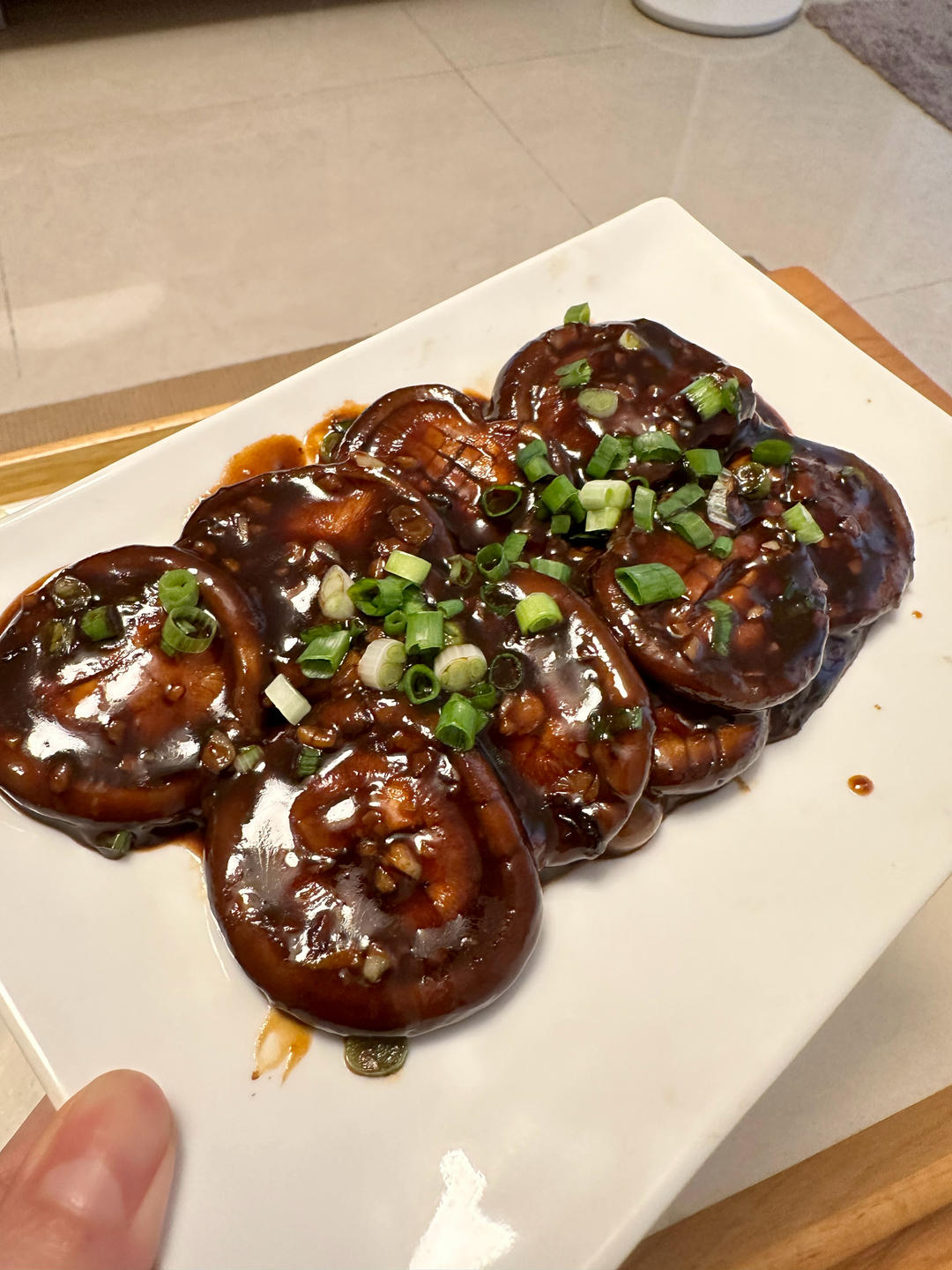 鲜嫩多汁，比鲍鱼还好吃红烧香菇