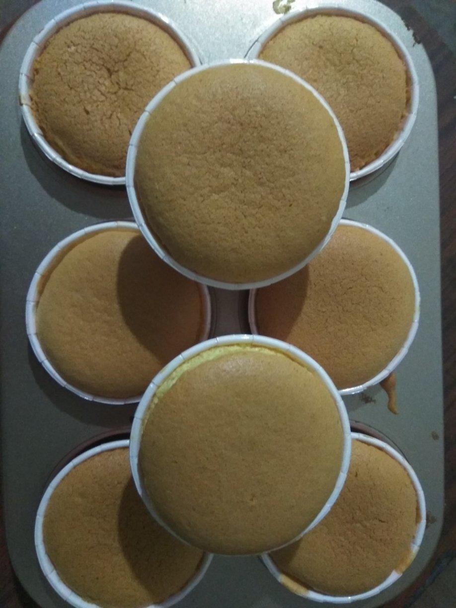 手机用户3136_5kqe做的5种蛋糕胚:戚风蛋糕,全蛋海绵蛋糕,分蛋海绵
