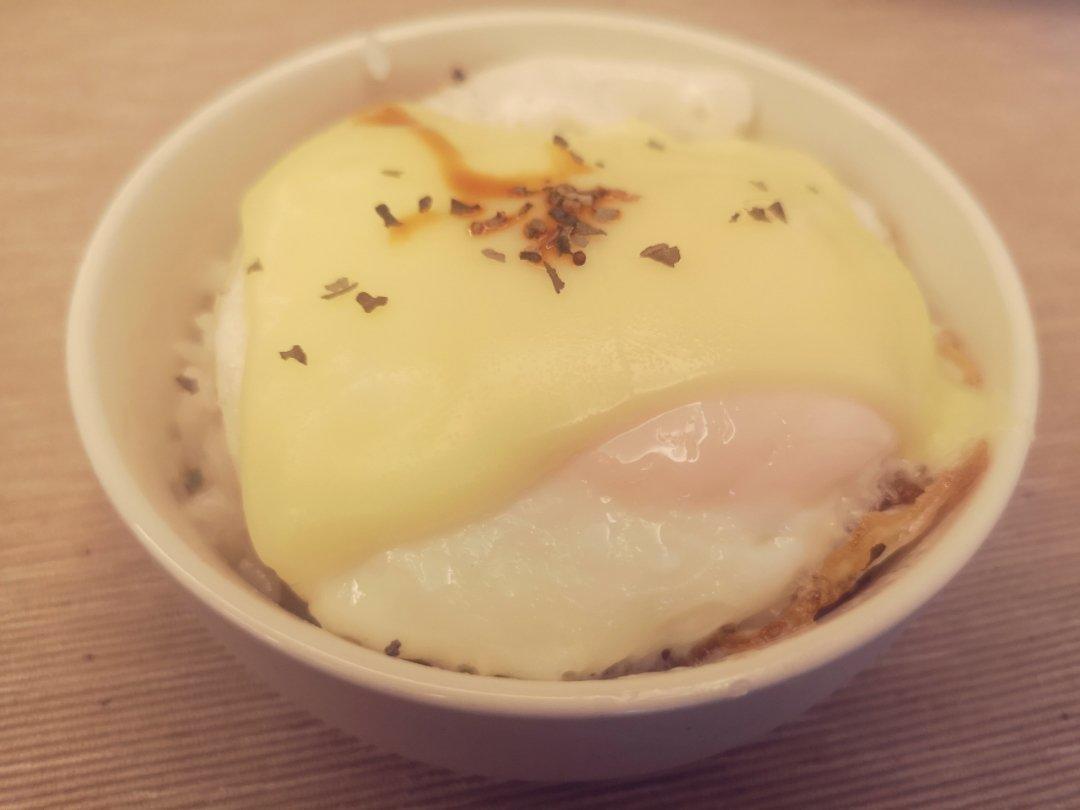 超快手鸡蛋芝士饭