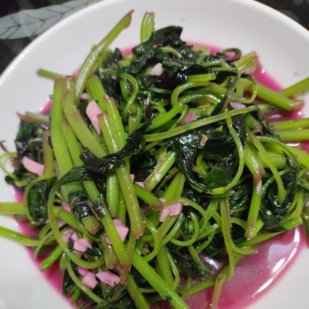 清炒红苋菜（简单菜也有窍门，一看就明白）