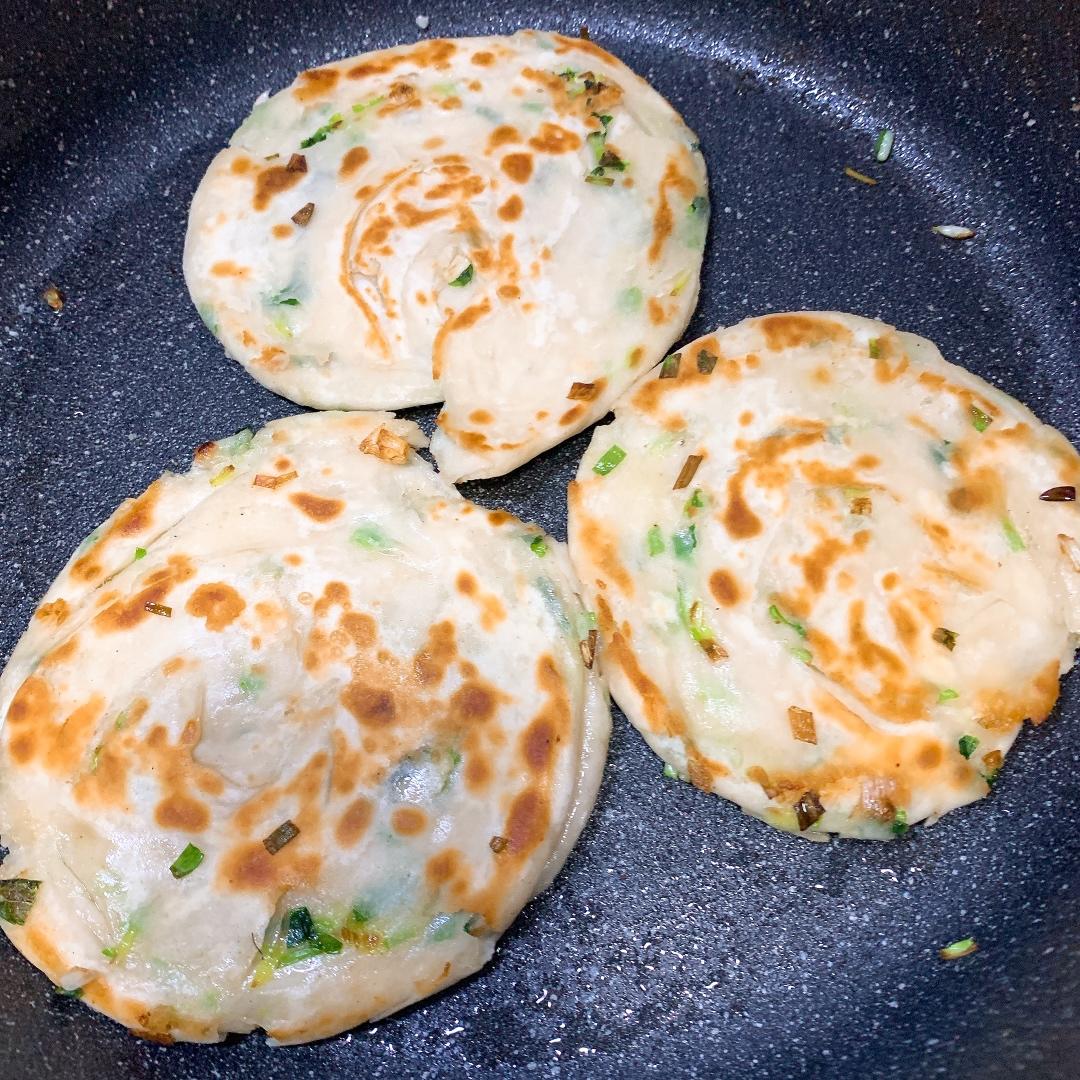葱油饼（附外酥里嫩的技巧）