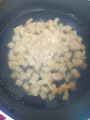 超下饭的咖喱鸡(没放咖喱块，详细到克数)的做法 步骤1