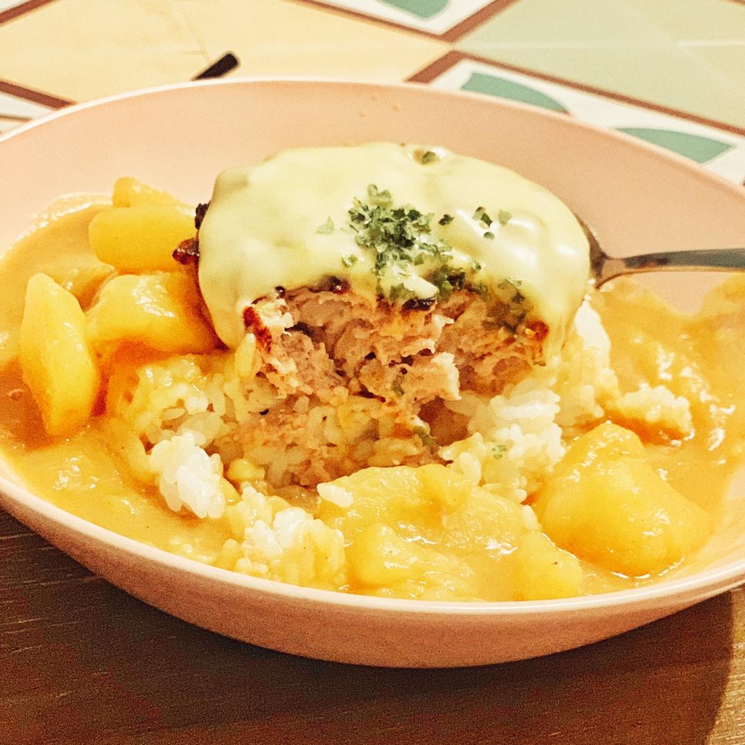芝士汉堡肉咖喱饭