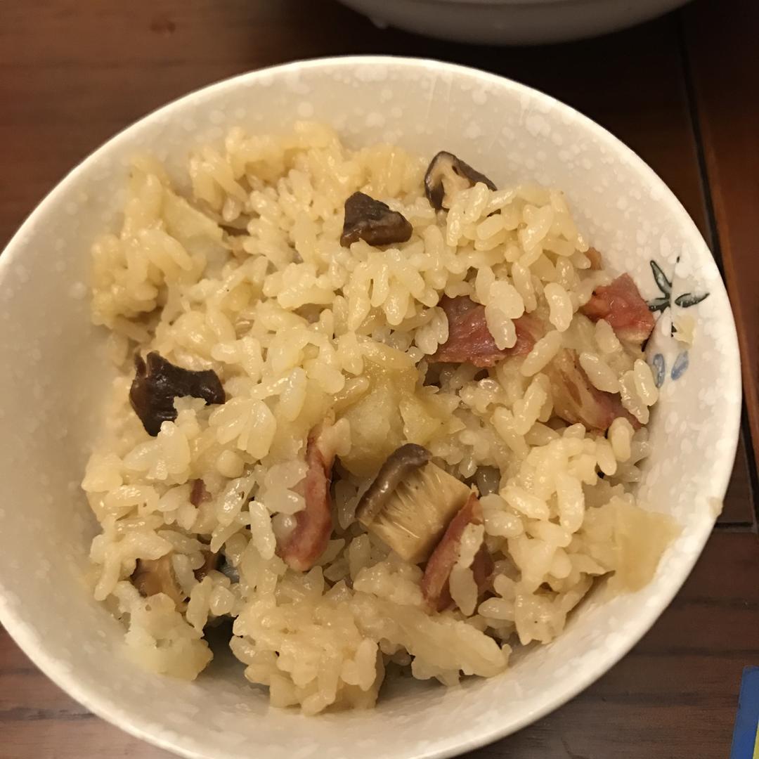 电饭锅版香菇腊肠饭