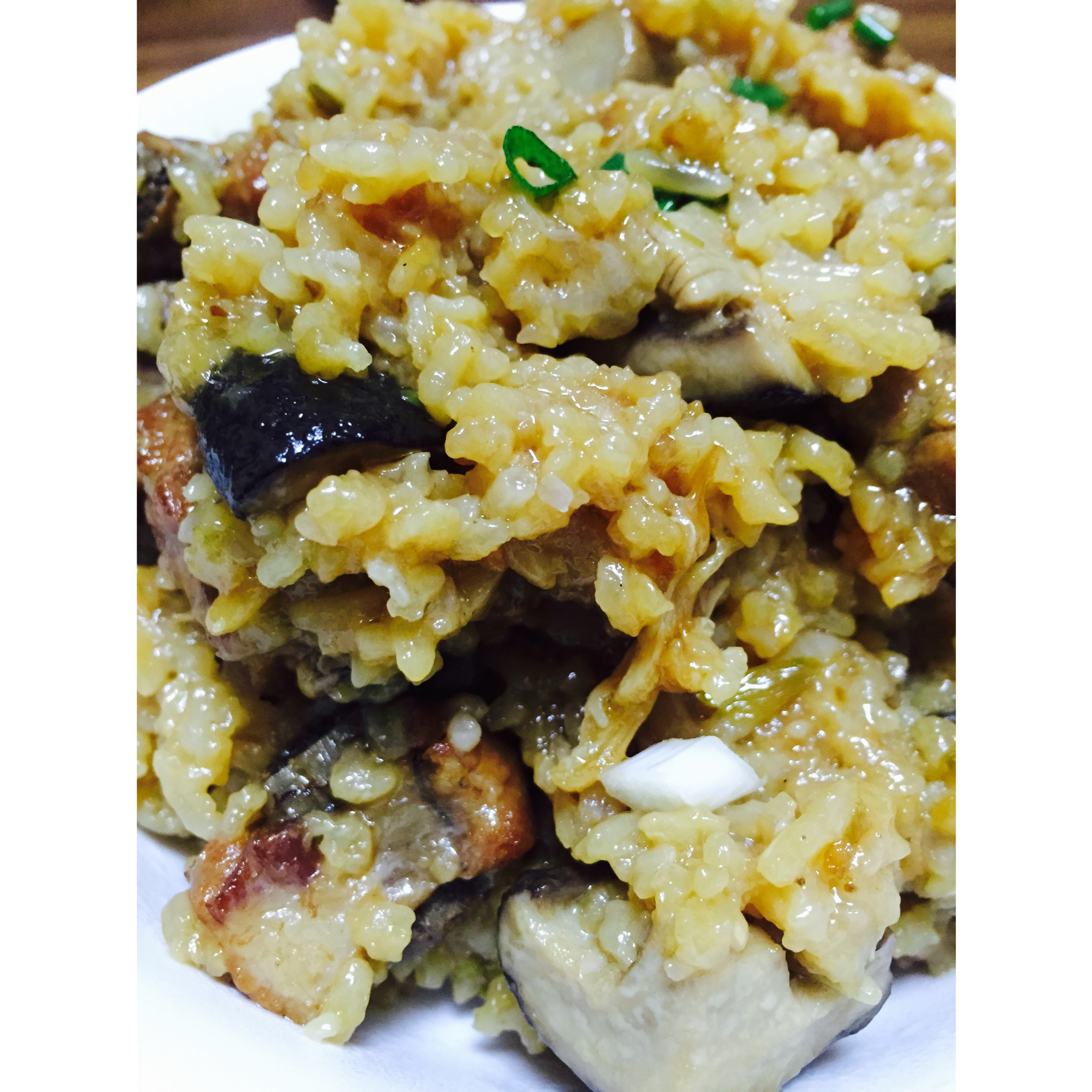 喷香排骨焖饭（爆好吃）