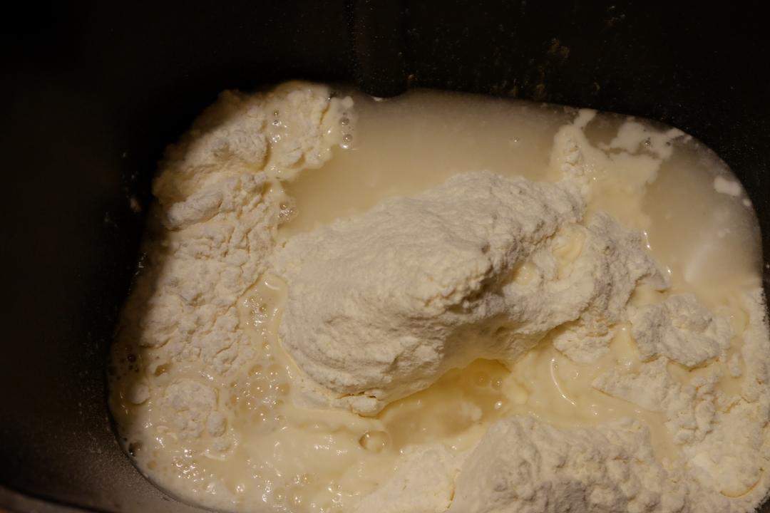 纯奶手撕吐司的做法 步骤1