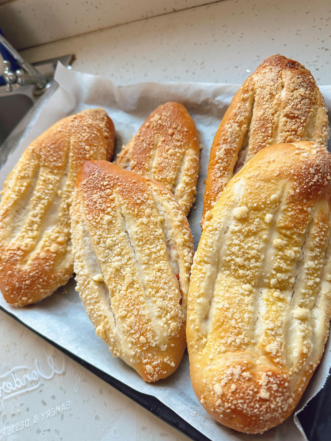 芋泥咸蛋黄软欧包