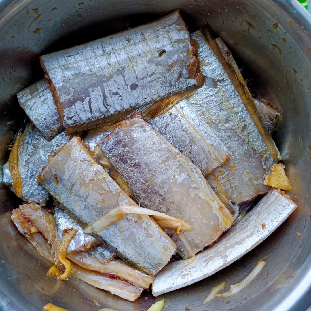 香炸带鱼 一一 超级简单 好看又好吃喔~🐟