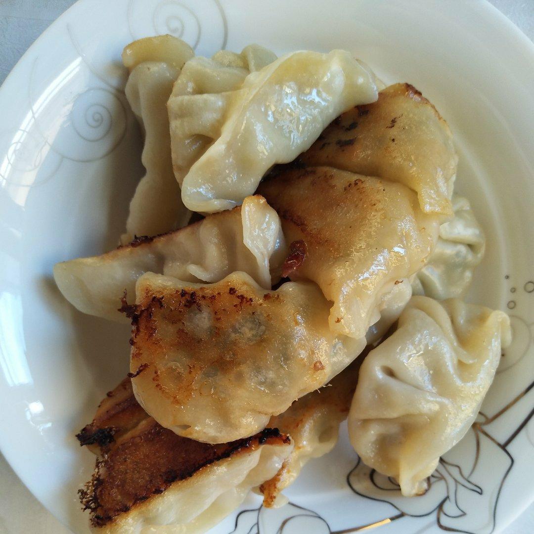 电饭煲煎饺（速冻饺）