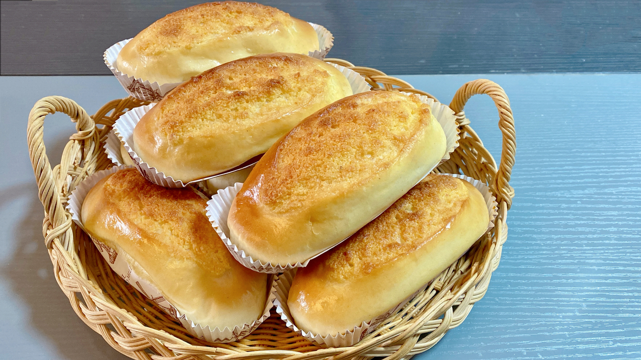 奶香椰蓉面包，出炉时满屋是奶香椰香的味道。的做法 步骤16