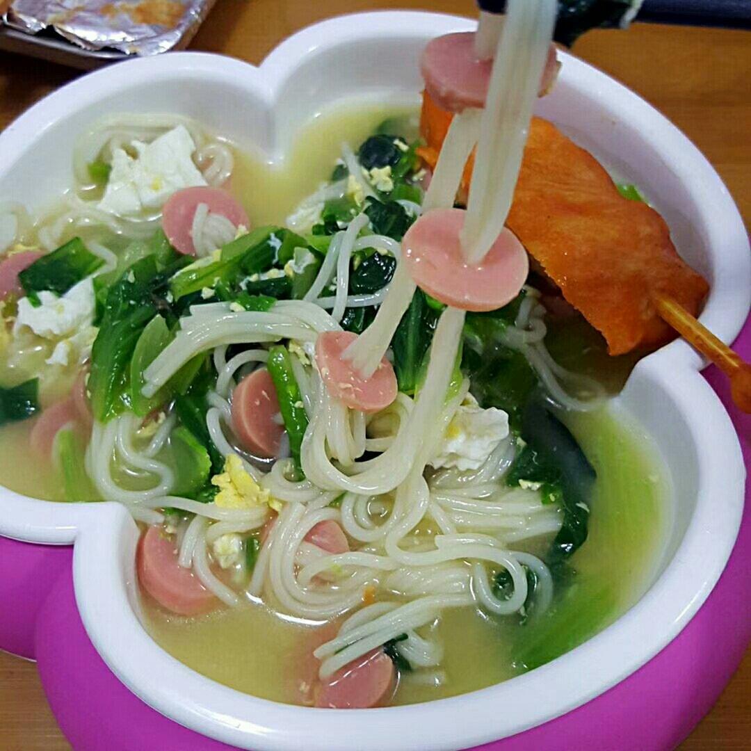 有趣的火腿肠穿面(七岁儿童版)