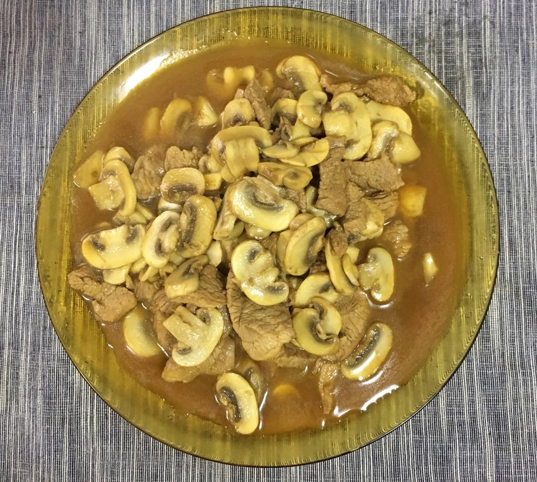 蘑菇炒肉片