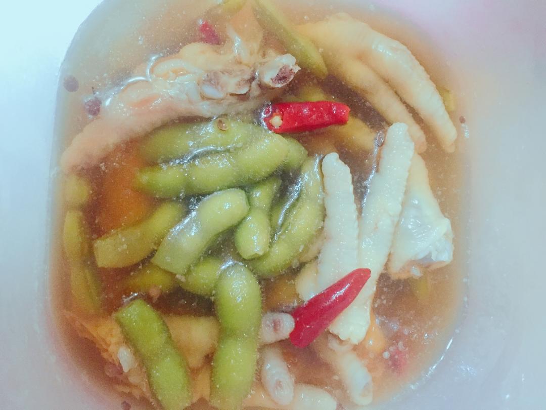 糟卤凤爪毛豆
