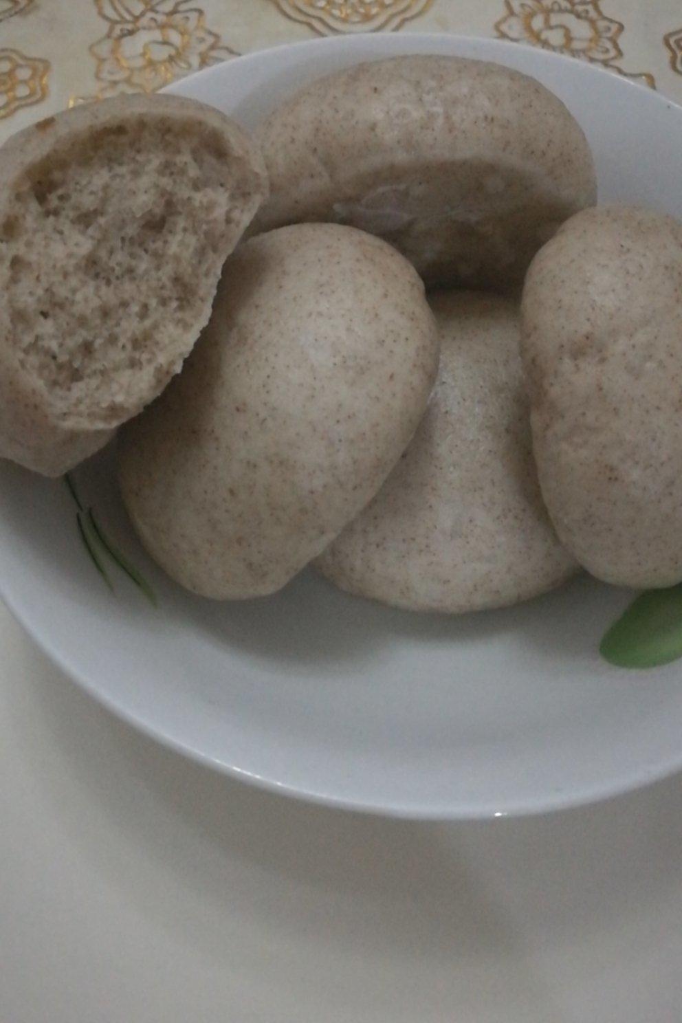 黑麦馒头