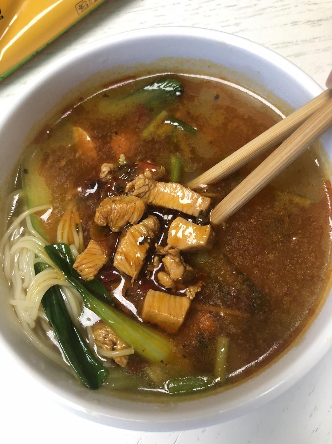 红油鸡丁